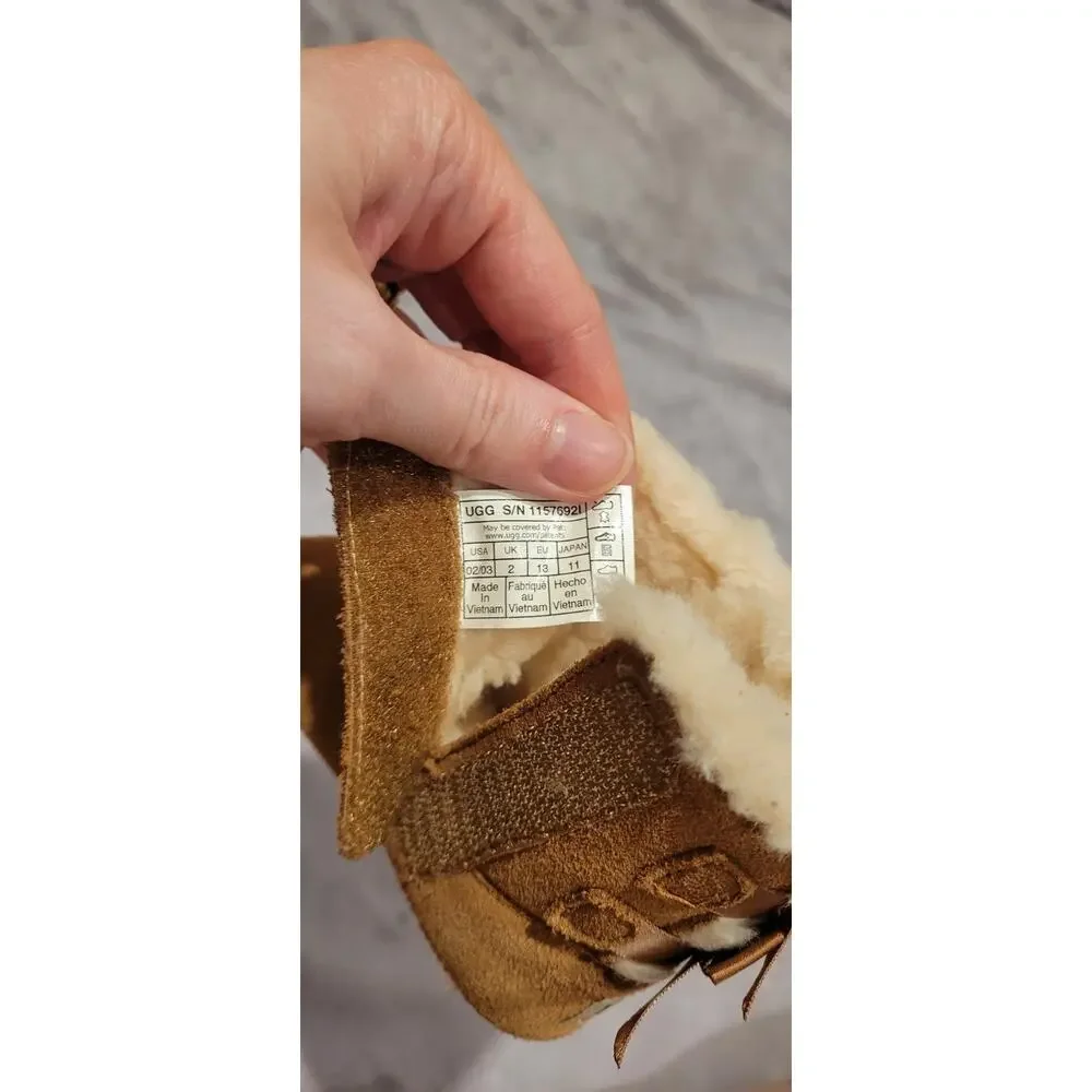 UGG Jesse Bow II Infant Boots Chestnut Suede Tan Bow Size 2/3 Winter Snow Bootie